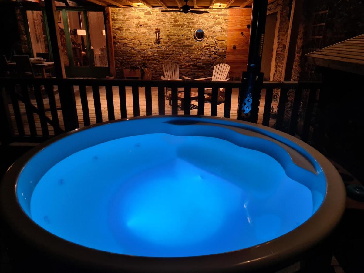 La Rhue Gites - Jacuzzi Jumilhac-le-Grand Kültér fotó
