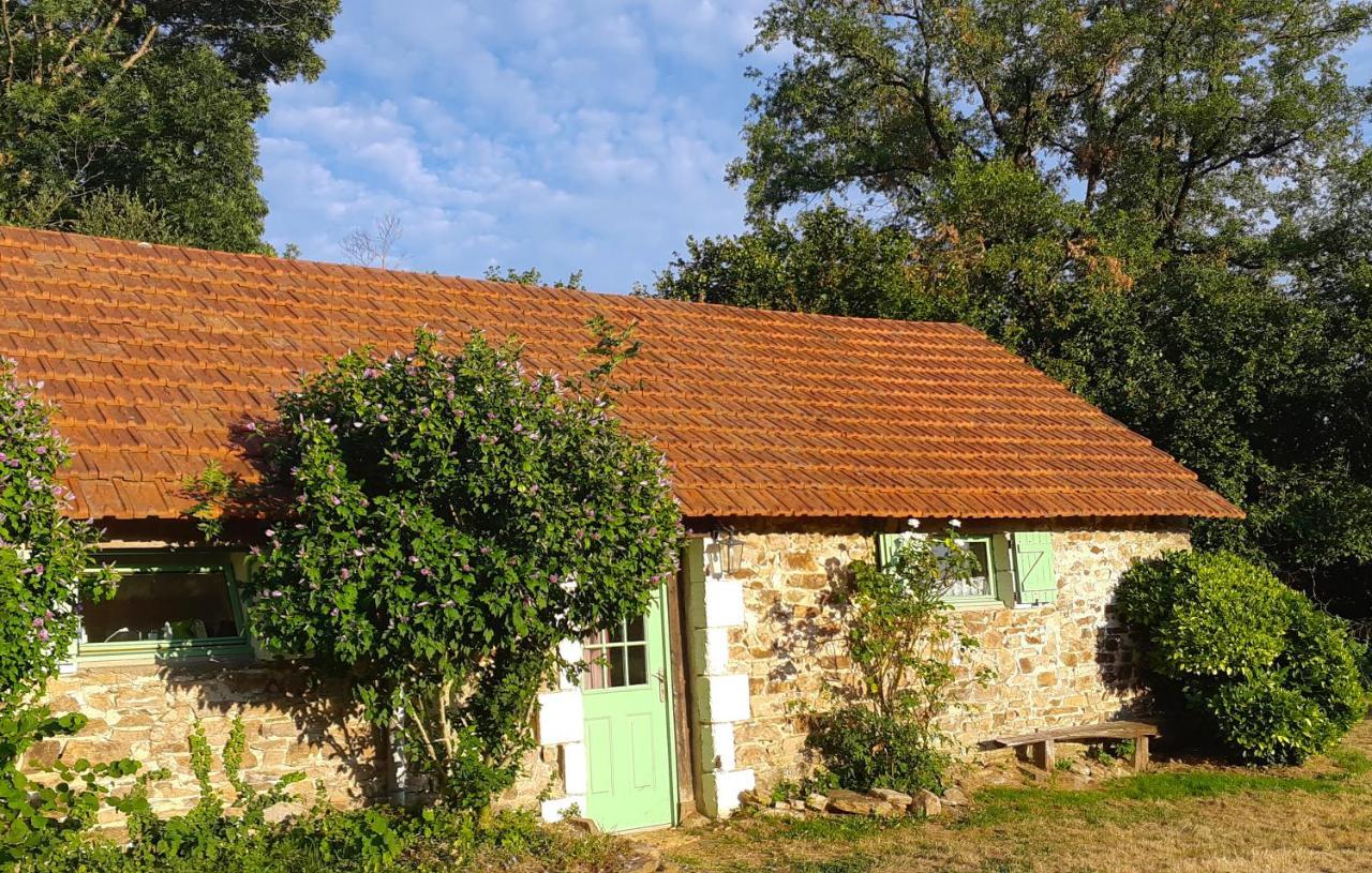 La Rhue Gites - Jacuzzi Jumilhac-le-Grand Kültér fotó